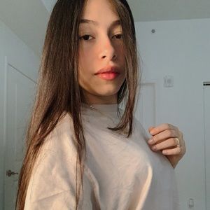 Meet your Posher, Adriana